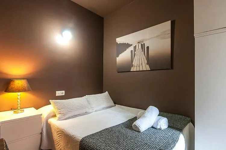 Stay U-Nique Apartment Parallel Barcelona